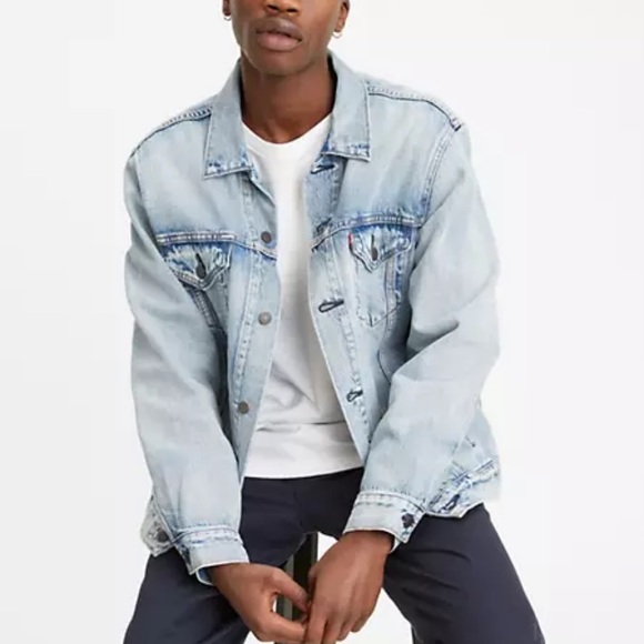 Levi’s trucker jean denim jacket - Picture 2 of 4